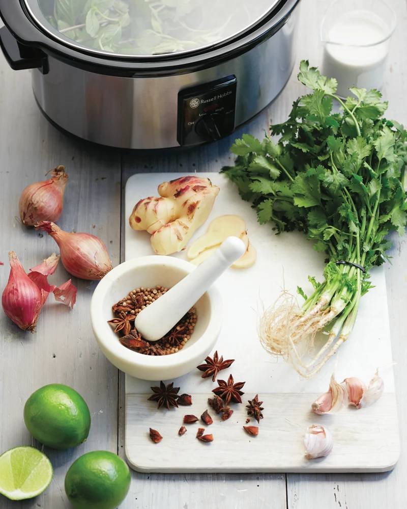 Russell Hobbs Slow Cooker 6L Glass Lid