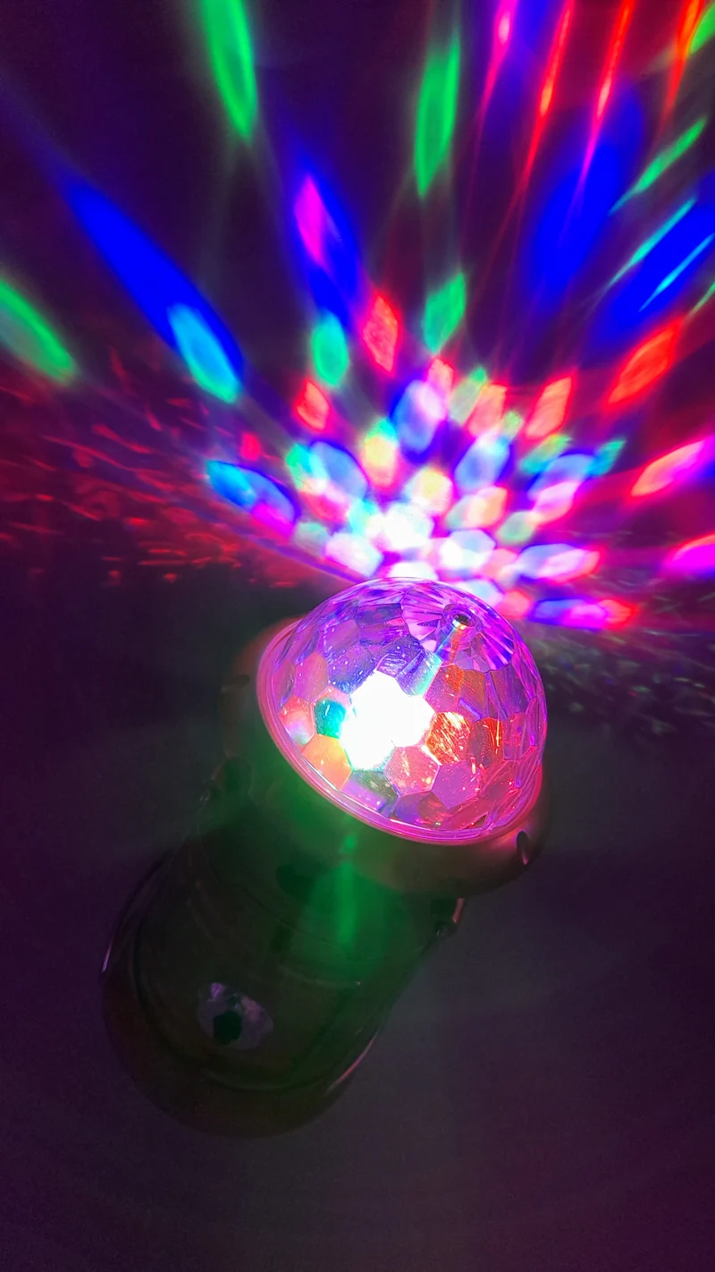 Lampe disco 3 en 1 "étoiles scintillantes"