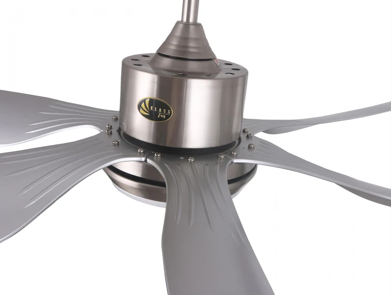 Ventilateur de plafond DC argenté avec pales de 166cm et lumière pour 60m2