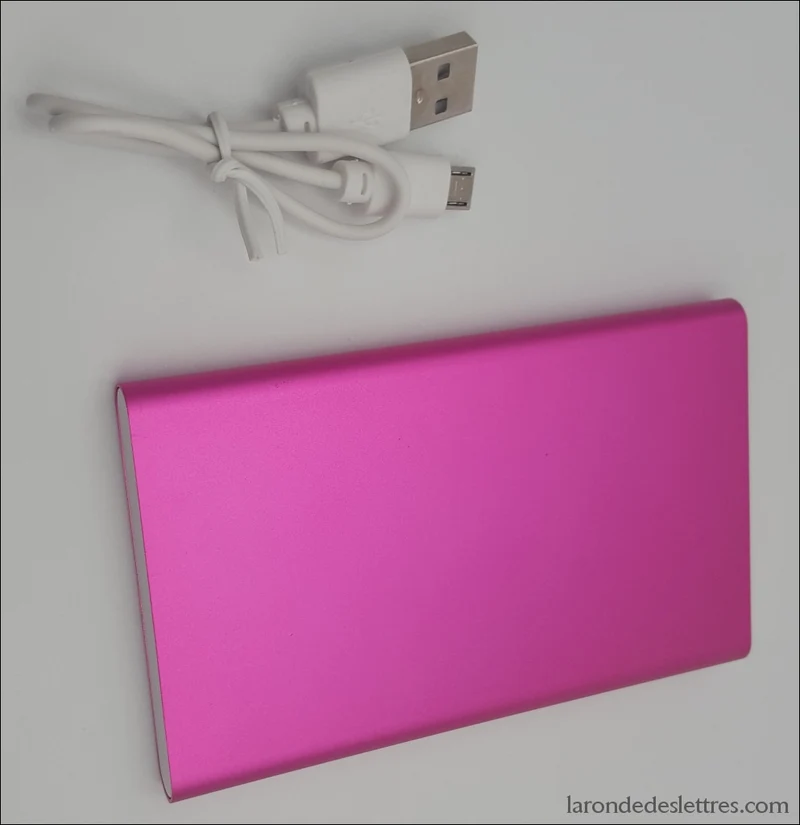 Batterie externe pour téléphone, tablette etc.