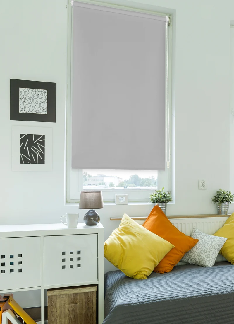 Store à rouleau opaque avec tissu lisse et chaîne manuelle